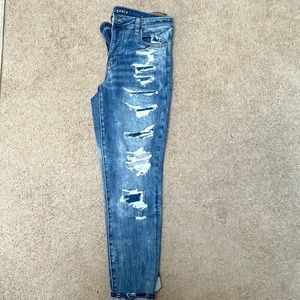 American Eagle Jeans- size 14 (Regular). Amazing stretch material.